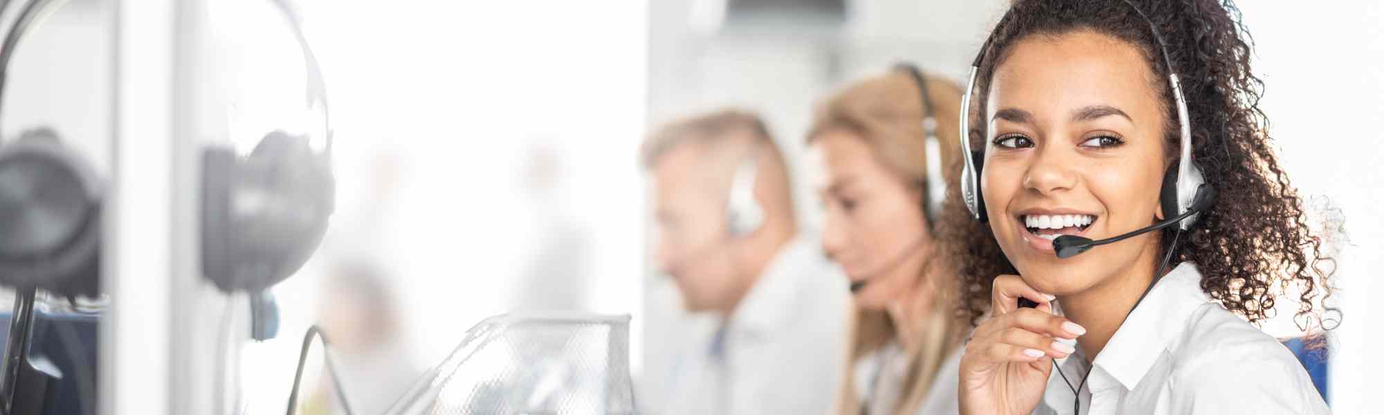 How Can AI Benefit Pharma Call Centers And Customer Service? 